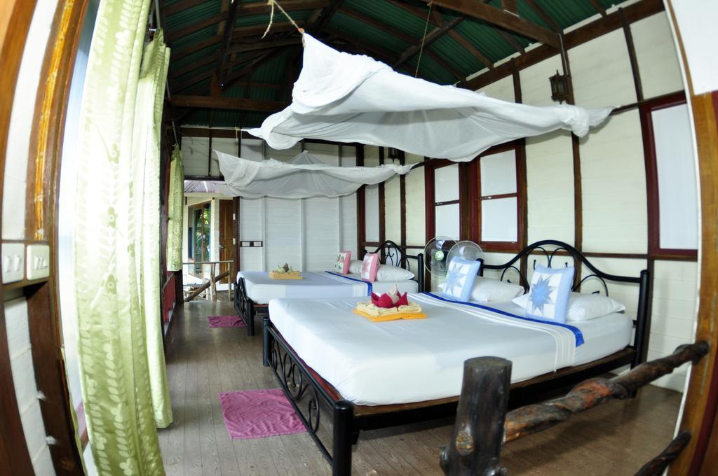 Tohko Beach Resort Phi Phi Don Exterior photo