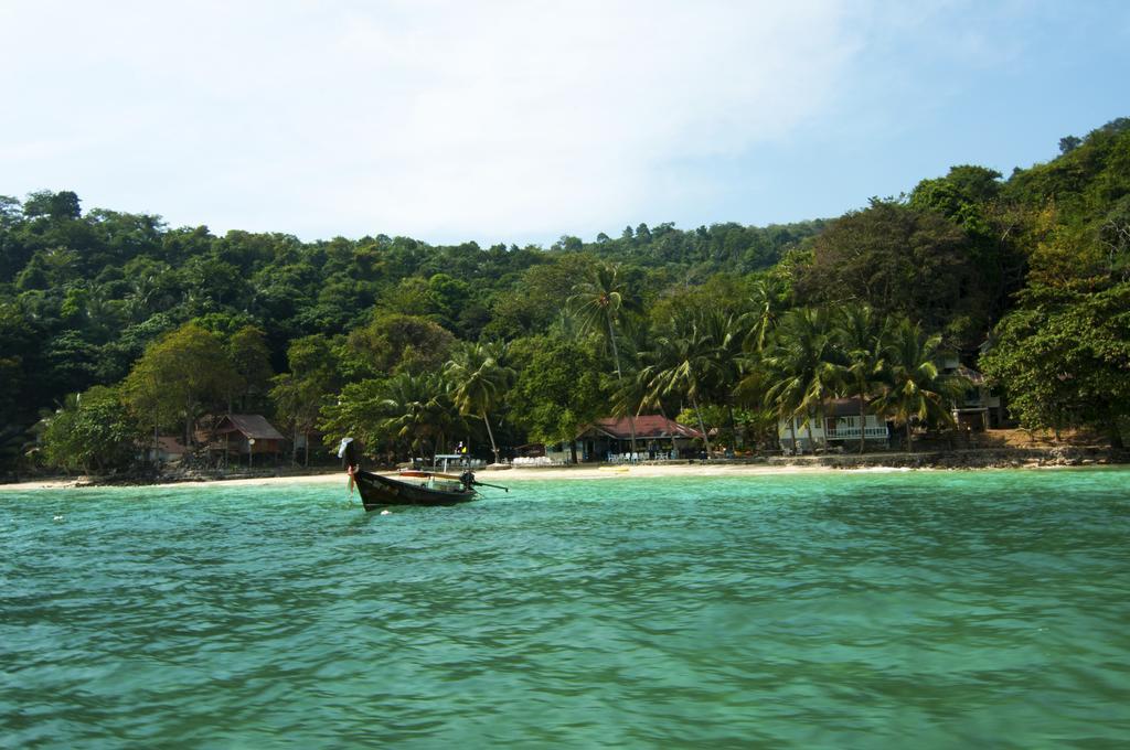 Tohko Beach Resort Phi Phi Don Exterior photo